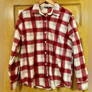 NWT Women’s Riders by Lee Red and White Fleece Plaid Shirt size Large